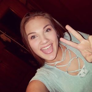 Meet your Posher, Makayla